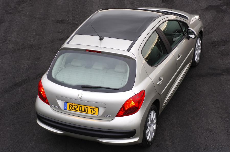  Peugeot 207 2006 года  (фото 155 из 180)